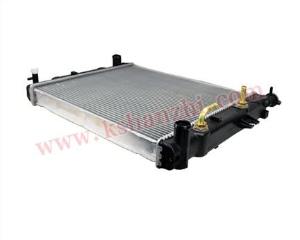 4D94LE/FD30-16,3EA-04-51210 jaoks kasutatud alumiiniumradiaator